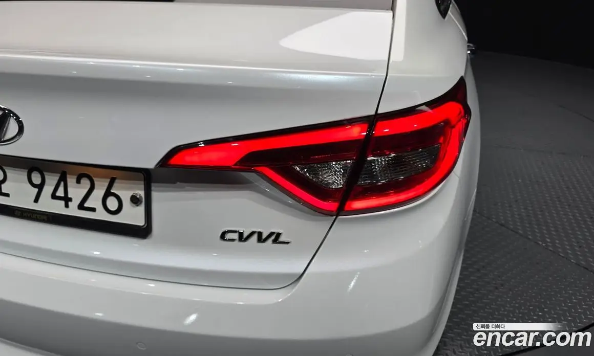 Hyundai Sonata 2015 2.0 автомат (гидро), фото 9