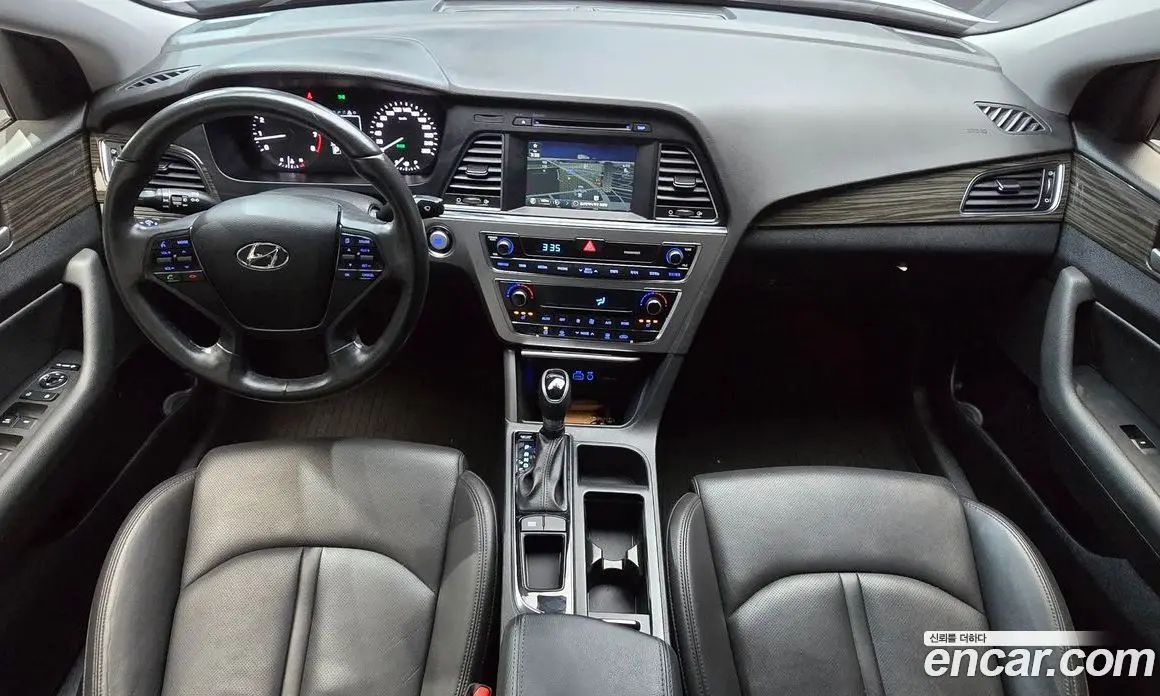 Hyundai Sonata 2015 2.0 автомат (гидро), фото 10