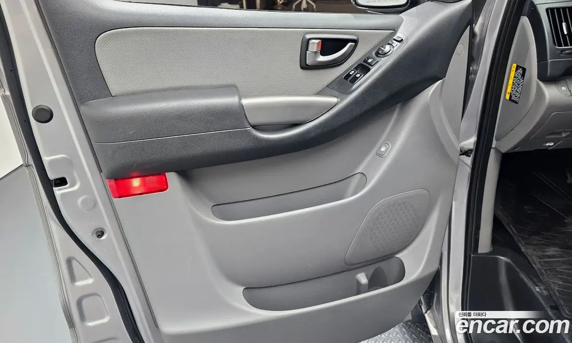 Hyundai Starex 2021 2.5 автомат (гидро), фото 14 Hyundai Starex 2021 2.5 автомат (гидро), фото 14