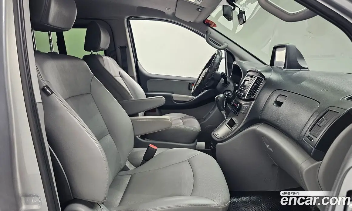 Hyundai Starex 2021 2.5 автомат (гидро), фото 17 Hyundai Starex 2021 2.5 автомат (гидро), фото 17