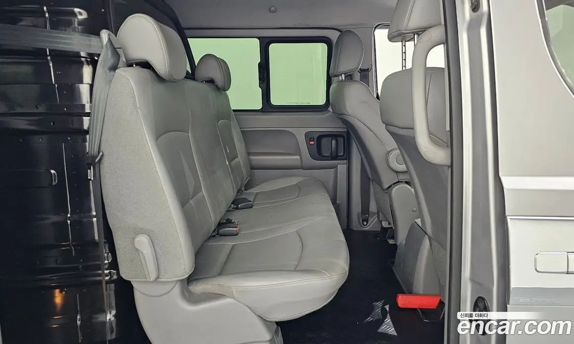 Hyundai Starex 2021 2.5 автомат (гидро), фото 18 Hyundai Starex 2021 2.5 автомат (гидро), фото 18