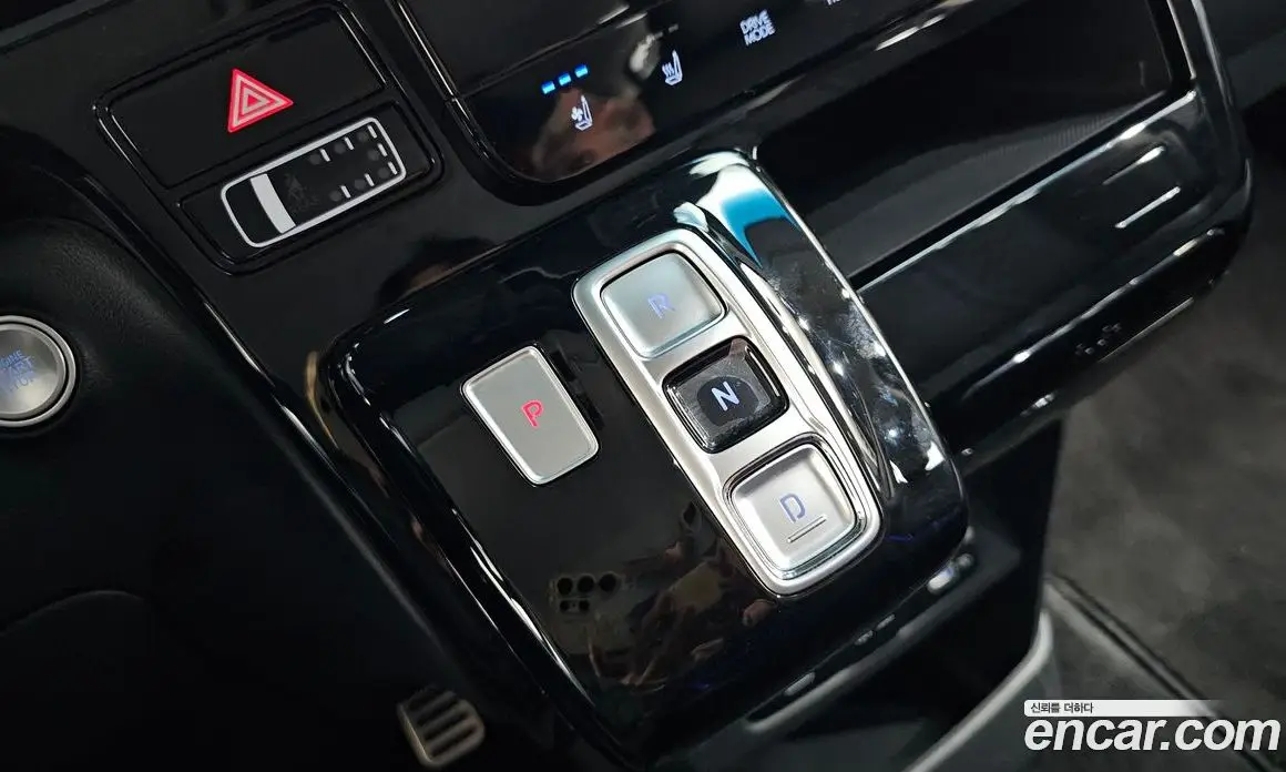Hyundai Staria 2023 2.2 автомат (гидро), фото 12 Hyundai Staria 2023 2.2 автомат (гидро), фото 12
