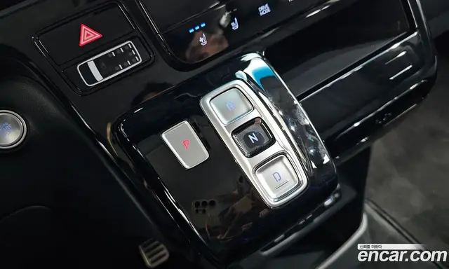 Hyundai Staria 2023 2.2 автомат (гидро), миниатюра 12