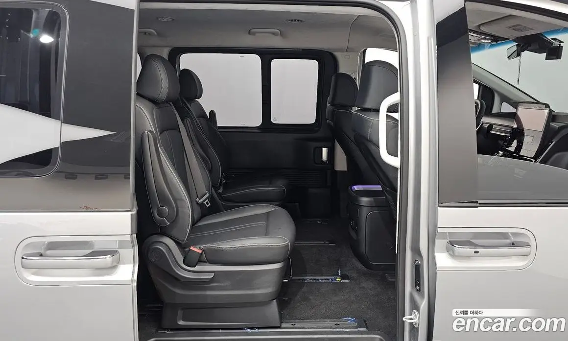 Hyundai Staria 2023 2.2 автомат (гидро), фото 17 Hyundai Staria 2023 2.2 автомат (гидро), фото 17