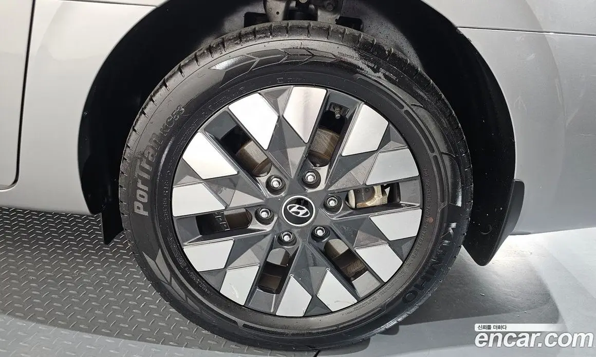 Hyundai Staria 2023 2.2 автомат (гидро), фото 7 Hyundai Staria 2023 2.2 автомат (гидро), фото 7