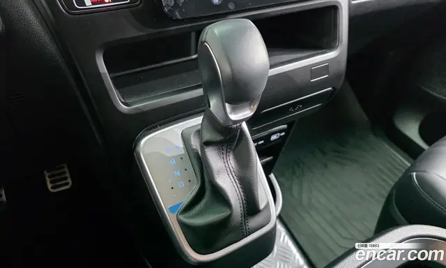 Hyundai Staria 2023 2.2 автомат (гидро), миниатюра 12