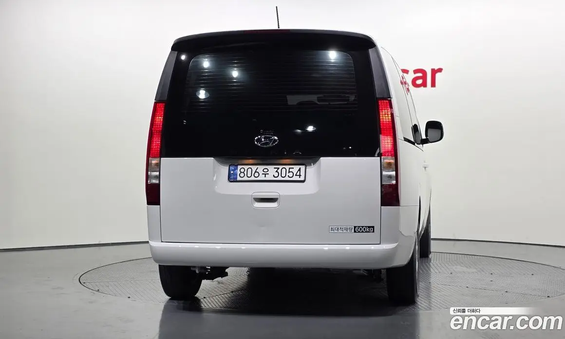 Hyundai Staria 2023 2.2 автомат (гидро), фото 4