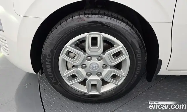 Hyundai Staria 2023 2.2 автомат (гидро), миниатюра 5