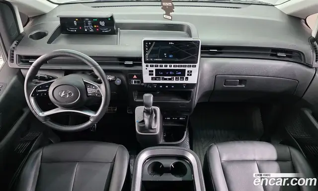 Hyundai Staria 2023 2.2 автомат (гидро), миниатюра 10