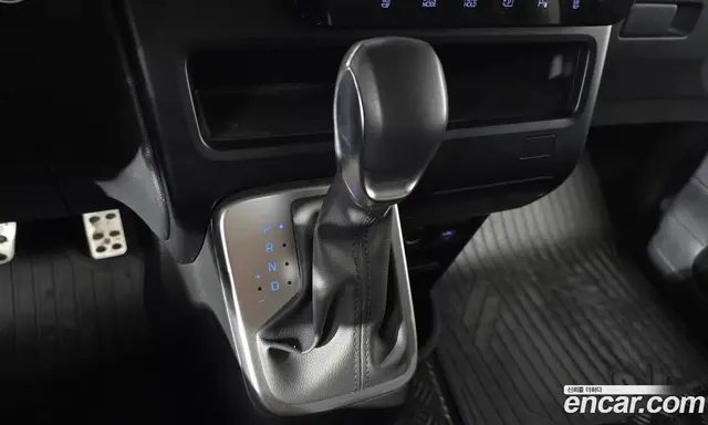 Hyundai Staria 2024 2.2 автомат (гидро), миниатюра 12