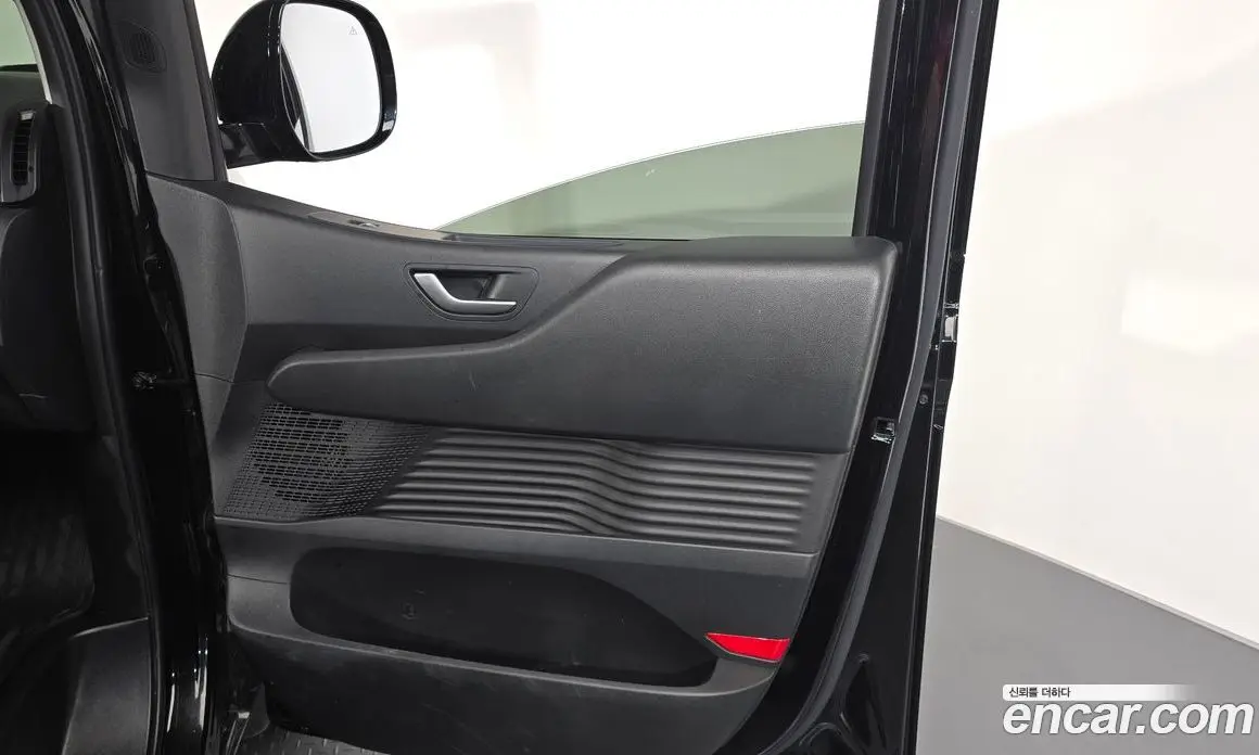 Hyundai Staria 2024 2.2 автомат (гидро), фото 14