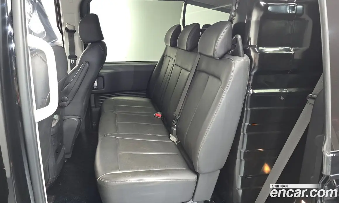 Hyundai Staria 2024 2.2 автомат (гидро), фото 17
