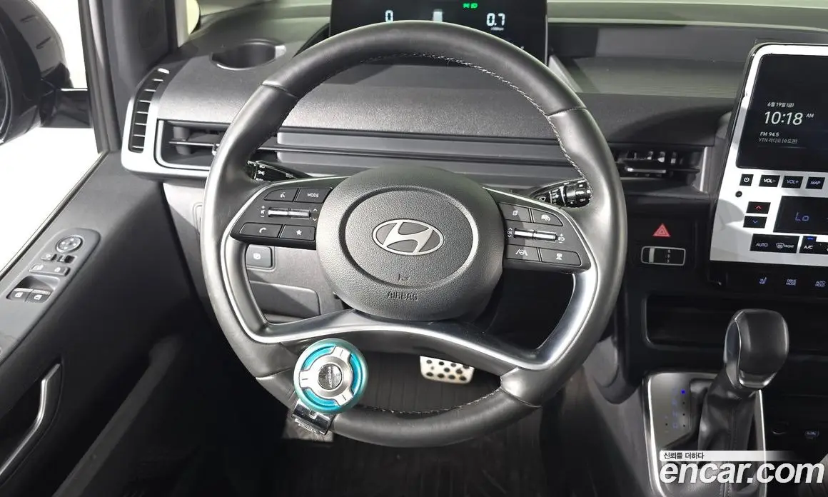 Hyundai Staria 2024 2.2 автомат (гидро), фото 19