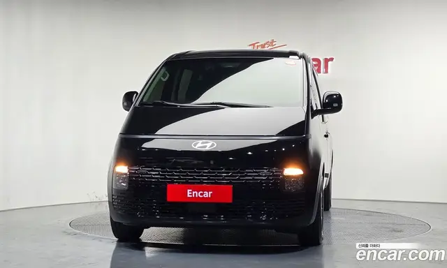 Hyundai Staria 2024 2.2 автомат (гидро), миниатюра 3