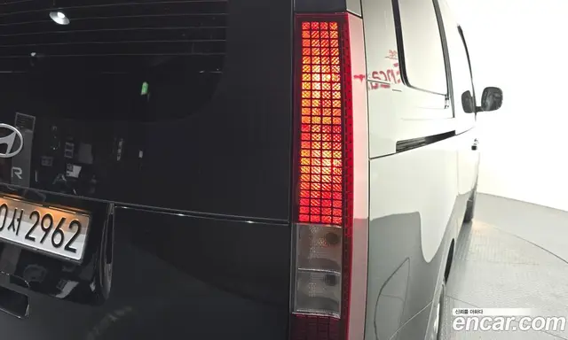 Hyundai Staria 2024 2.2 автомат (гидро), миниатюра 9