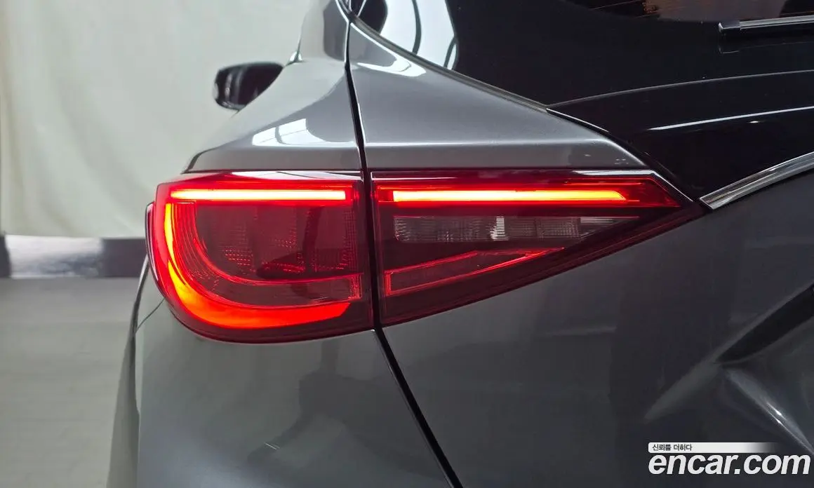 Infiniti Q30 2017 2.0 автомат (гидро), фото 9
