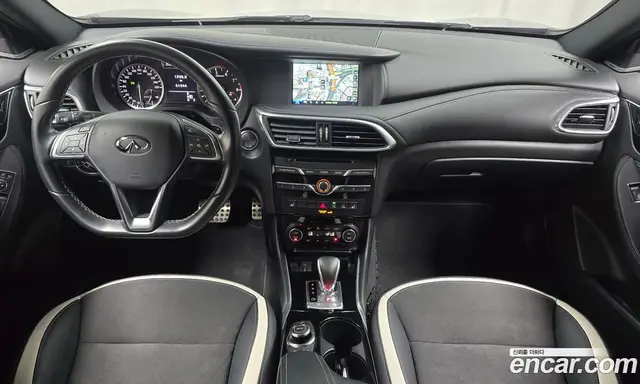 Infiniti Q30 2017 2.0 автомат (гидро), миниатюра 10