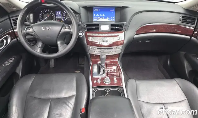 Infiniti Q70 2017 3.7 автомат (гидро), миниатюра 7