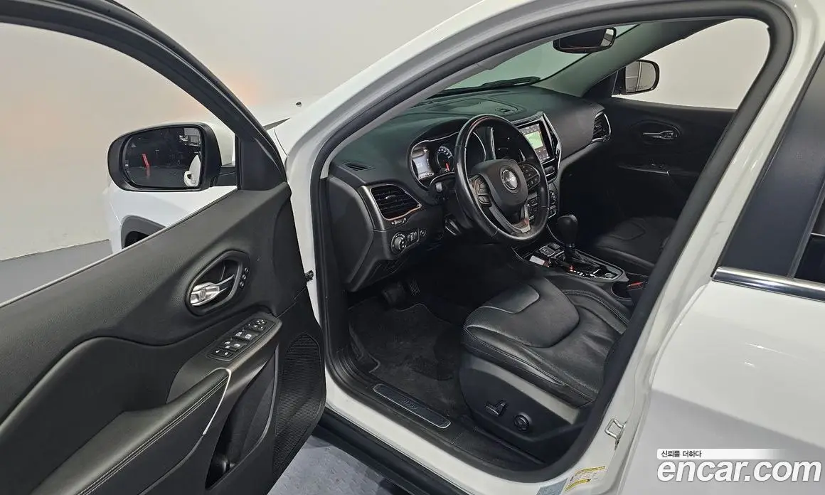 Jeep Cherokee 2020 2.4 автомат (гидро), фото 13 Jeep Cherokee 2020 2.4 автомат (гидро), фото 13
