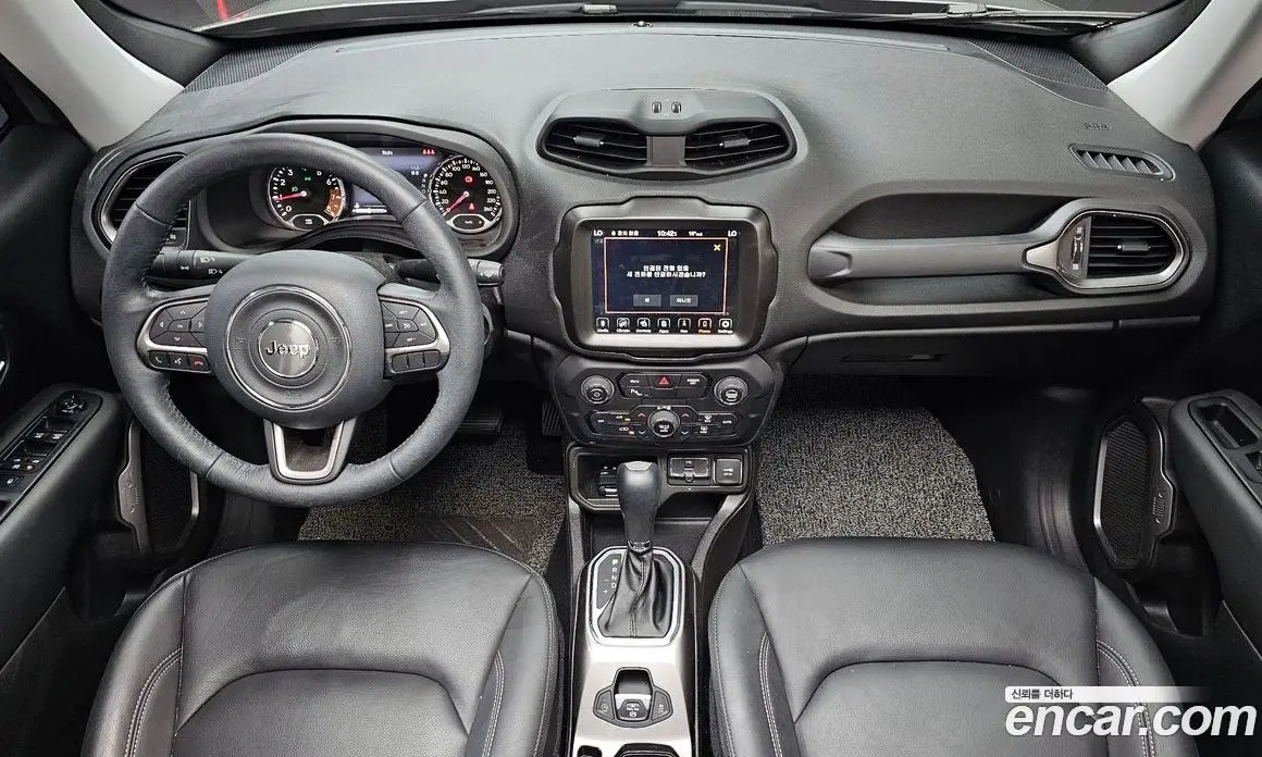 Jeep Renegade 2022 1.3 автомат (гидро), фото 10 Jeep Renegade 2022 1.3 автомат (гидро), фото 10