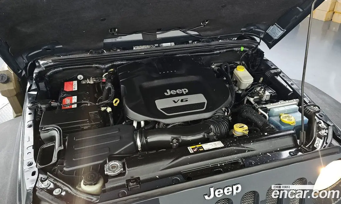 Jeep Wrangler 2016 3.6 автомат (гидро), фото 6 Jeep Wrangler 2016 3.6 автомат (гидро), фото 6
