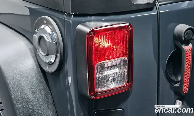 Jeep Wrangler 2016 3.6 автомат (гидро), миниатюра 9 Jeep Wrangler 2016 3.6 автомат (гидро), миниатюра 9