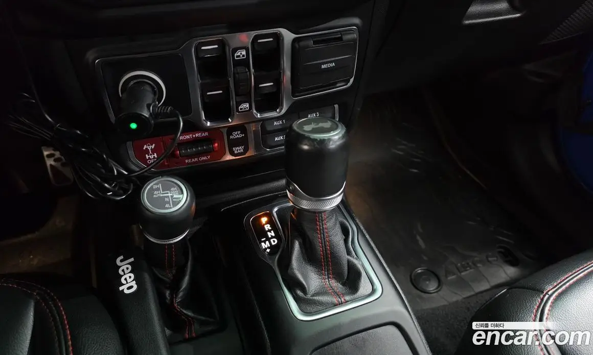 Jeep Wrangler 2021 2.0 автомат (гидро), фото 12