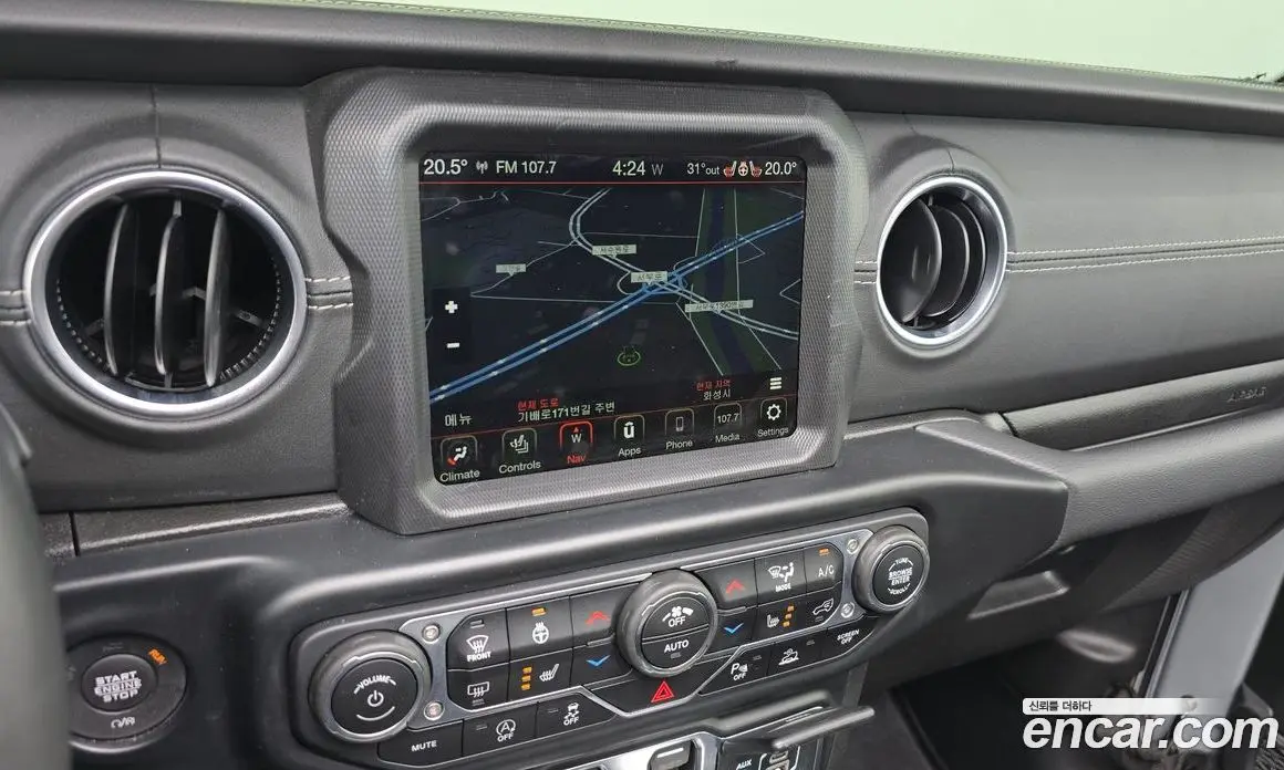 Jeep Wrangler 2022 2.0 автомат (гидро), фото 19 Jeep Wrangler 2022 2.0 автомат (гидро), фото 19