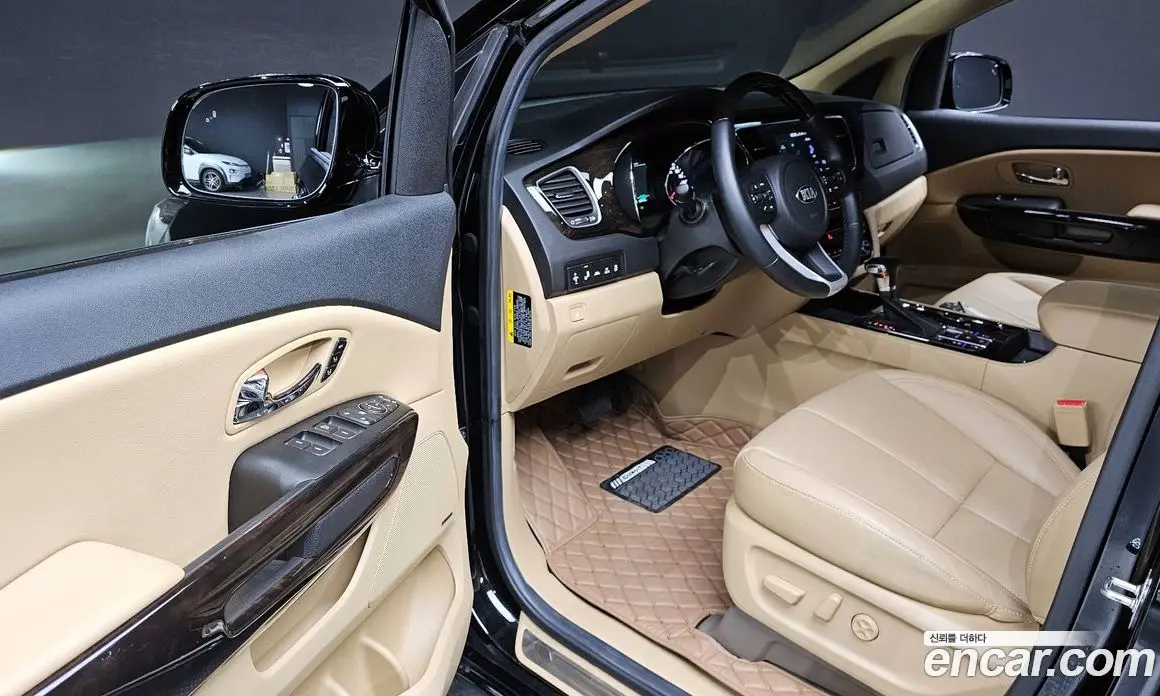 Kia Carnival 2018 3.3 автомат (гидро), фото 12