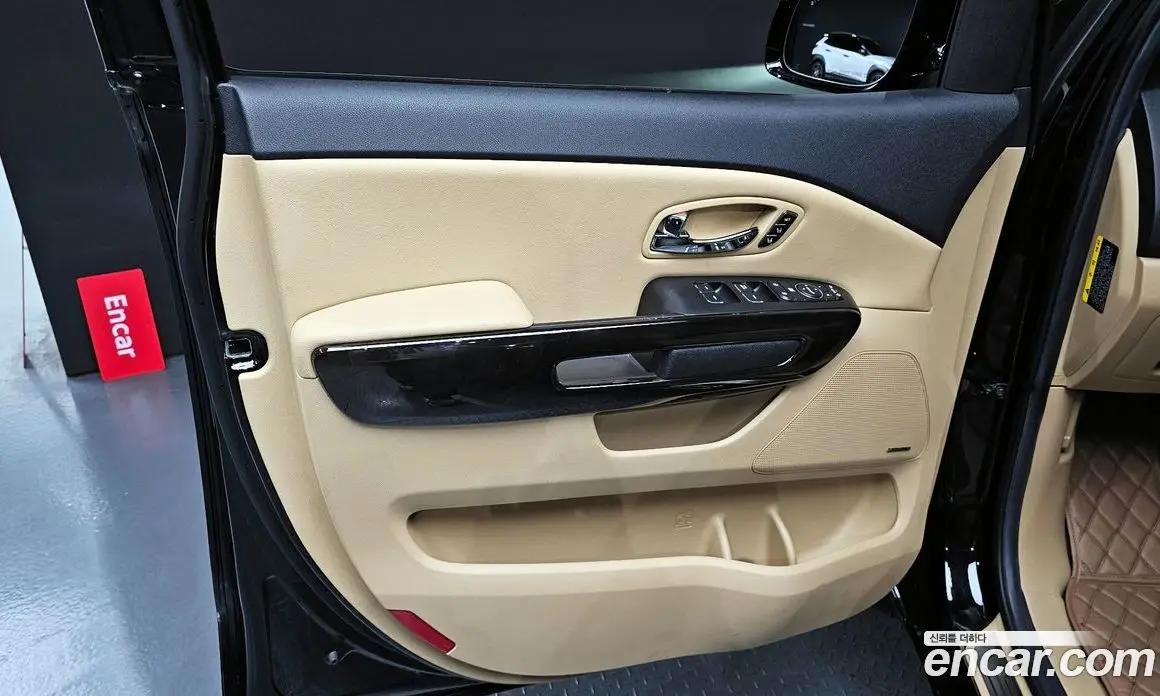 Kia Carnival 2018 3.3 автомат (гидро), фото 13