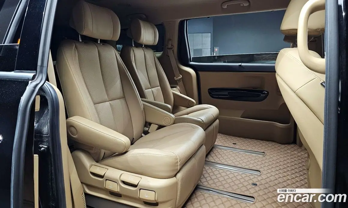 Kia Carnival 2018 3.3 автомат (гидро), фото 16