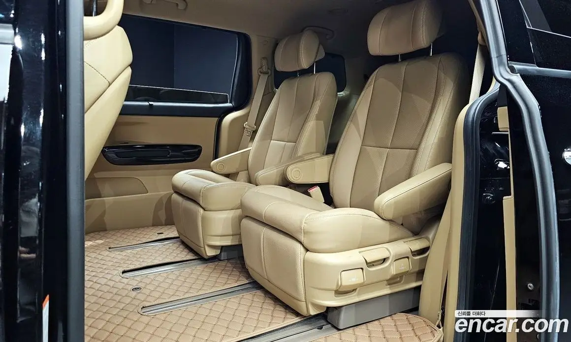 Kia Carnival 2018 3.3 автомат (гидро), фото 17