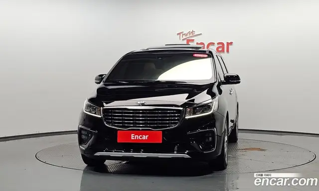 Kia Carnival 2018 2.2 автомат (гидро), миниатюра 2 Kia Carnival 2018 2.2 автомат (гидро), миниатюра 2