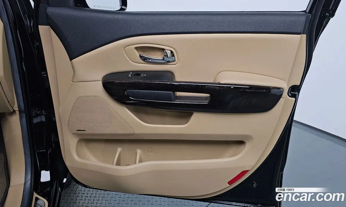 Kia Carnival 2018 2.2 автомат (гидро), фото 14 Kia Carnival 2018 2.2 автомат (гидро), фото 14