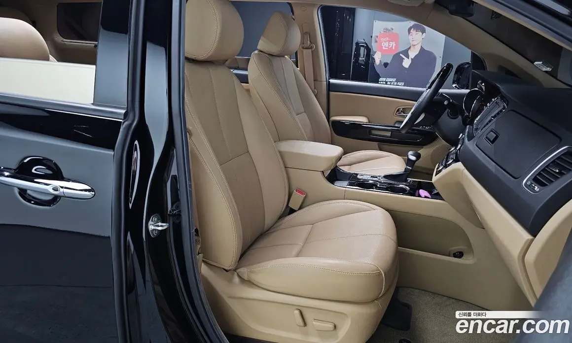 Kia Carnival 2018 2.2 автомат (гидро), фото 15 Kia Carnival 2018 2.2 автомат (гидро), фото 15