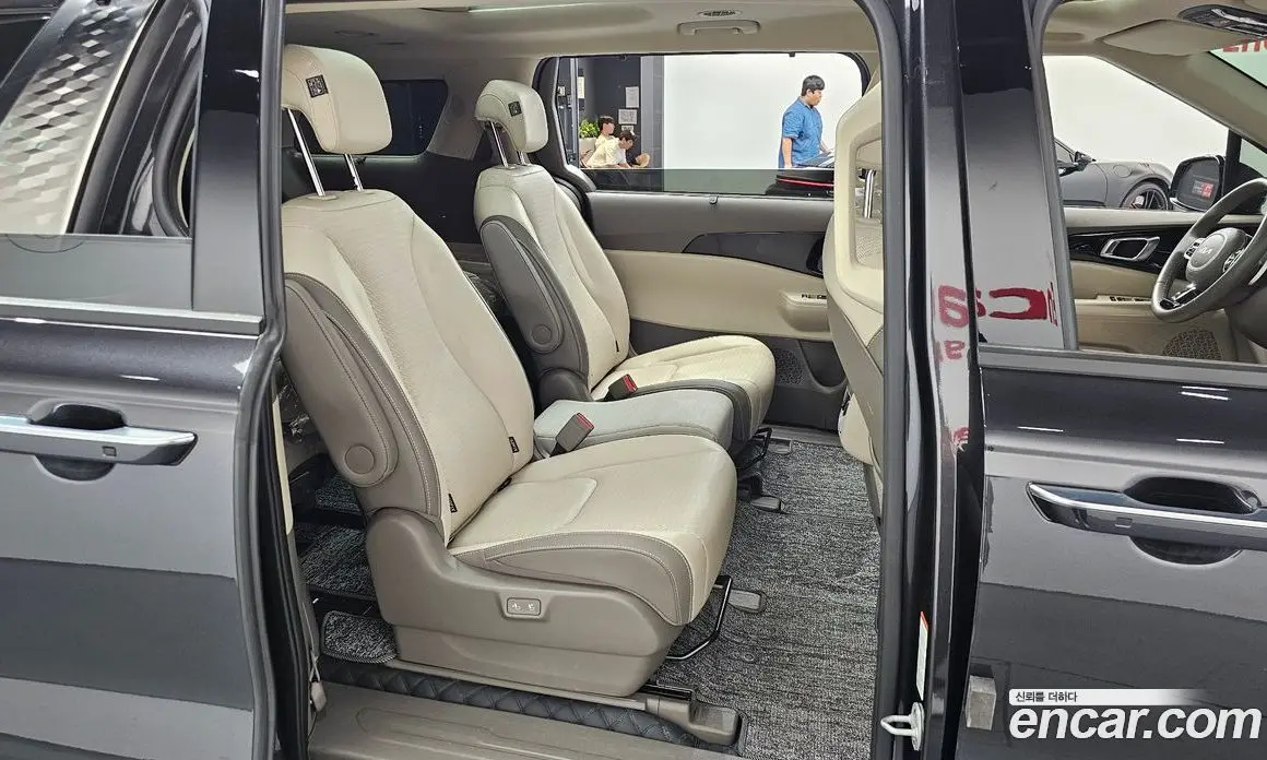 Kia Carnival 2024 3.5 автомат (гидро), фото 17 Kia Carnival 2024 3.5 автомат (гидро), фото 17