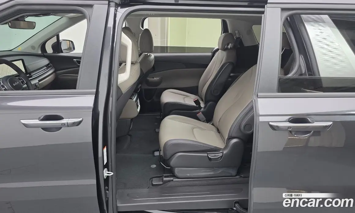 Kia Carnival 2024 3.5 автомат (гидро), фото 12