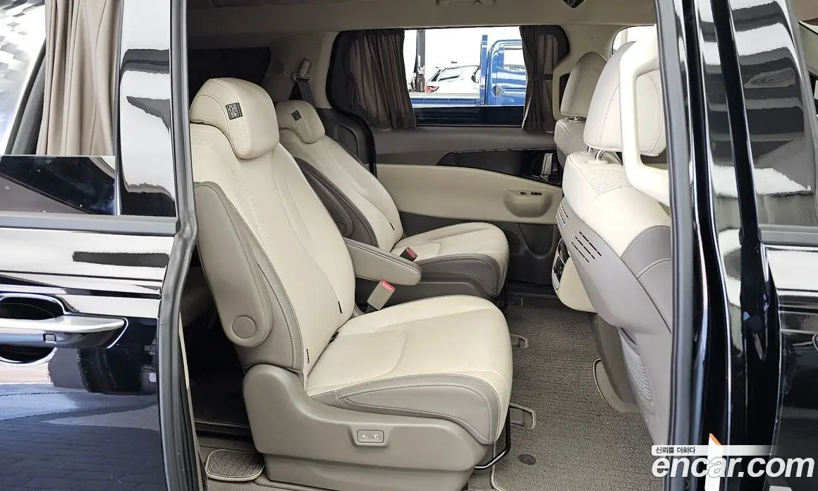 Kia Carnival 2025 3.5 автомат (гидро), фото 17 Kia Carnival 2025 3.5 автомат (гидро), фото 17