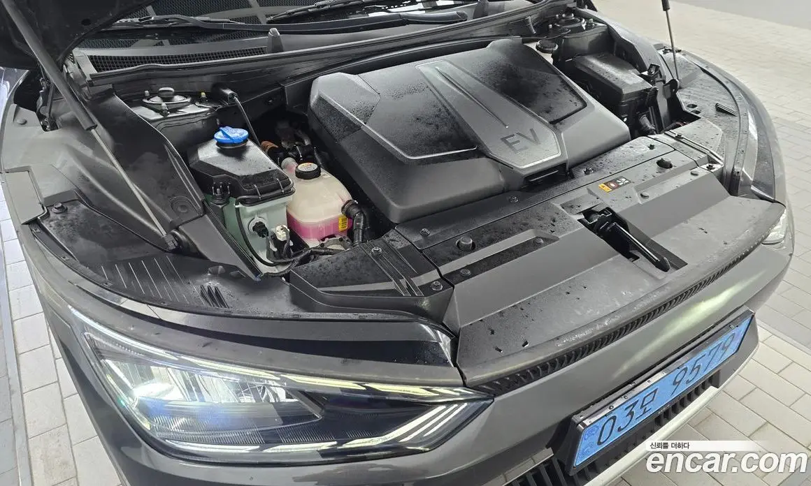 Kia EV6 2022 0.1 автомат (гидро), фото 6 Kia EV6 2022 0.1 автомат (гидро), фото 6