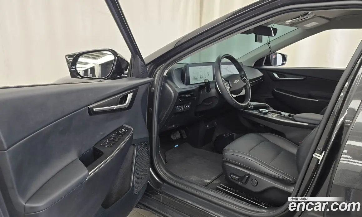Kia EV6 2022 0.1 автомат (гидро), фото 10 Kia EV6 2022 0.1 автомат (гидро), фото 10