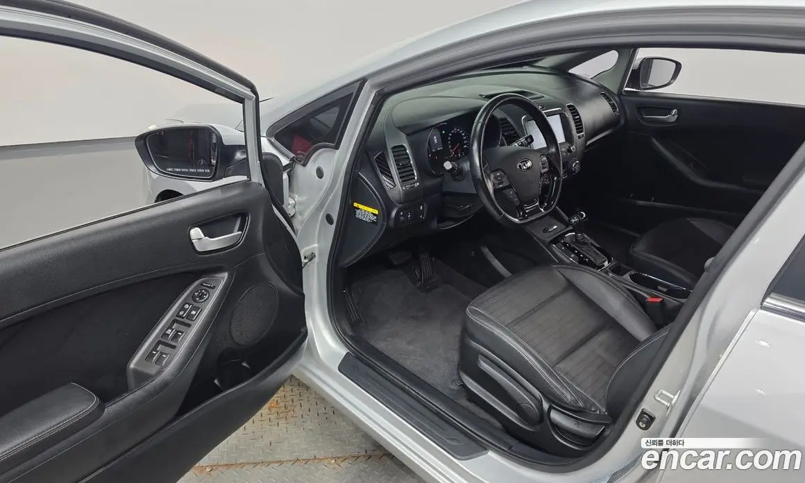 Kia K3 2017 1.6 автомат (гидро), фото 13 Kia K3 2017 1.6 автомат (гидро), фото 13