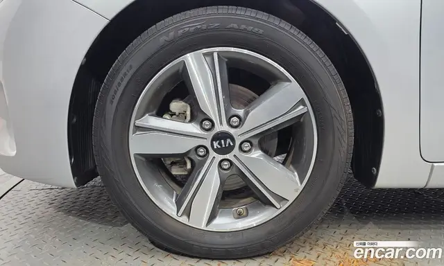 Kia K3 2017 1.6 автомат (гидро), миниатюра 5 Kia K3 2017 1.6 автомат (гидро), миниатюра 5