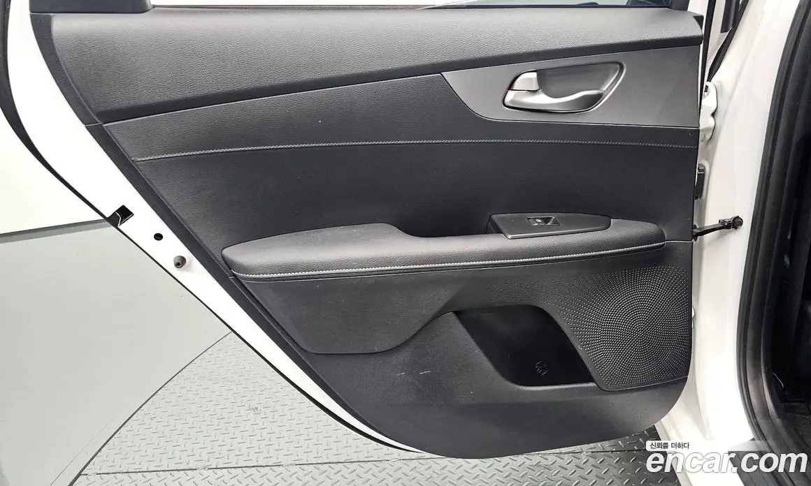 Kia K3 2021 1.6 автомат (гидро), фото 14 Kia K3 2021 1.6 автомат (гидро), фото 14
