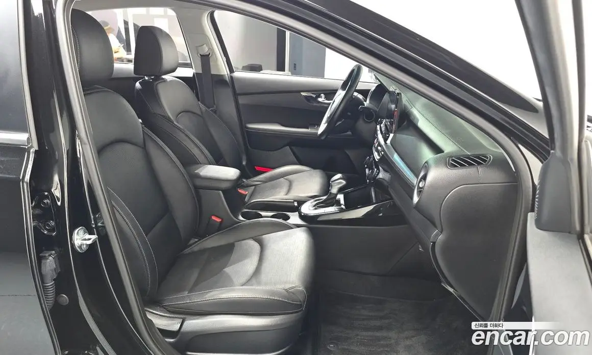 Kia K3 2023 1.6 автомат (гидро), фото 16 Kia K3 2023 1.6 автомат (гидро), фото 16
