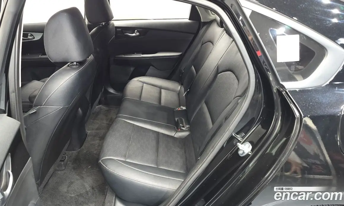 Kia K3 2023 1.6 автомат (гидро), фото 17 Kia K3 2023 1.6 автомат (гидро), фото 17