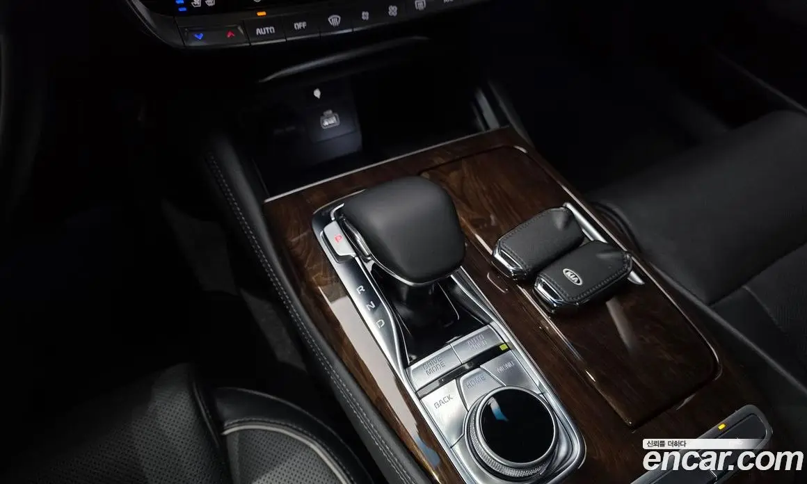 Kia K9 2019 3.3 автомат (гидро), фото 11 Kia K9 2019 3.3 автомат (гидро), фото 11
