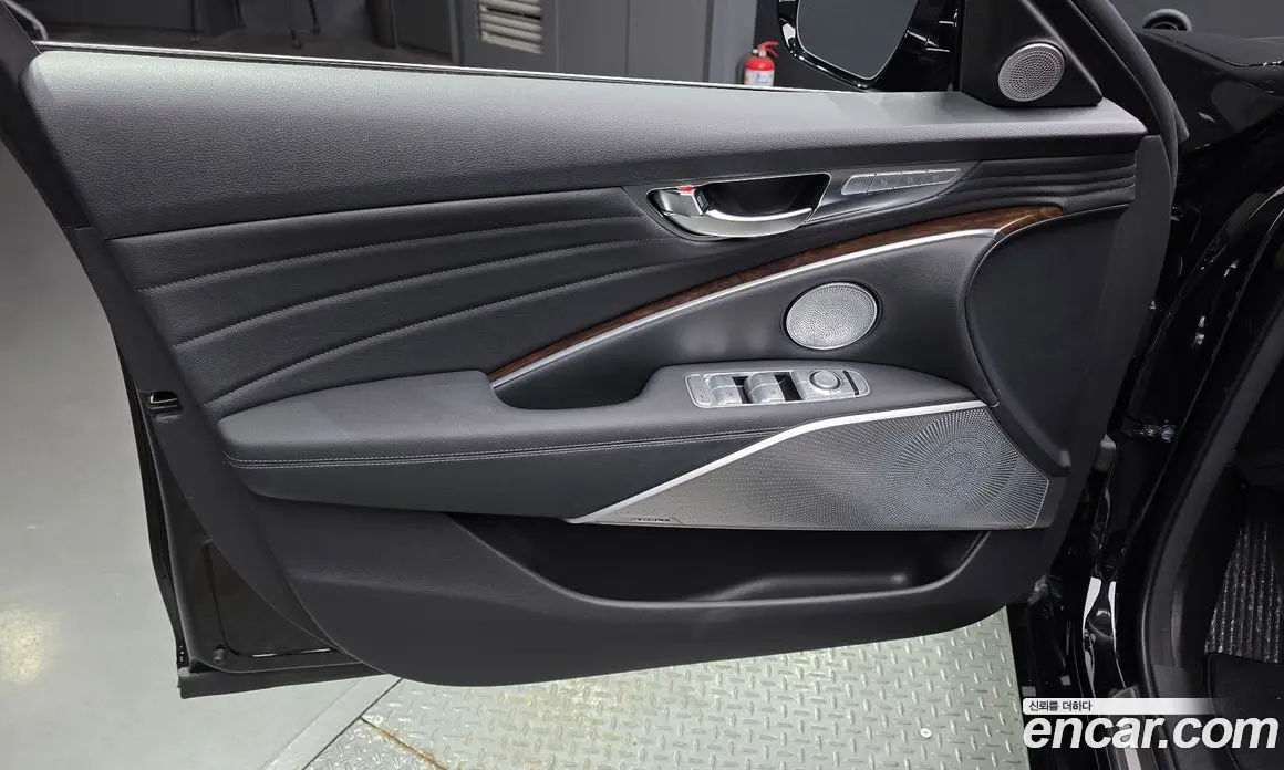 Kia K9 2019 3.3 автомат (гидро), фото 13 Kia K9 2019 3.3 автомат (гидро), фото 13