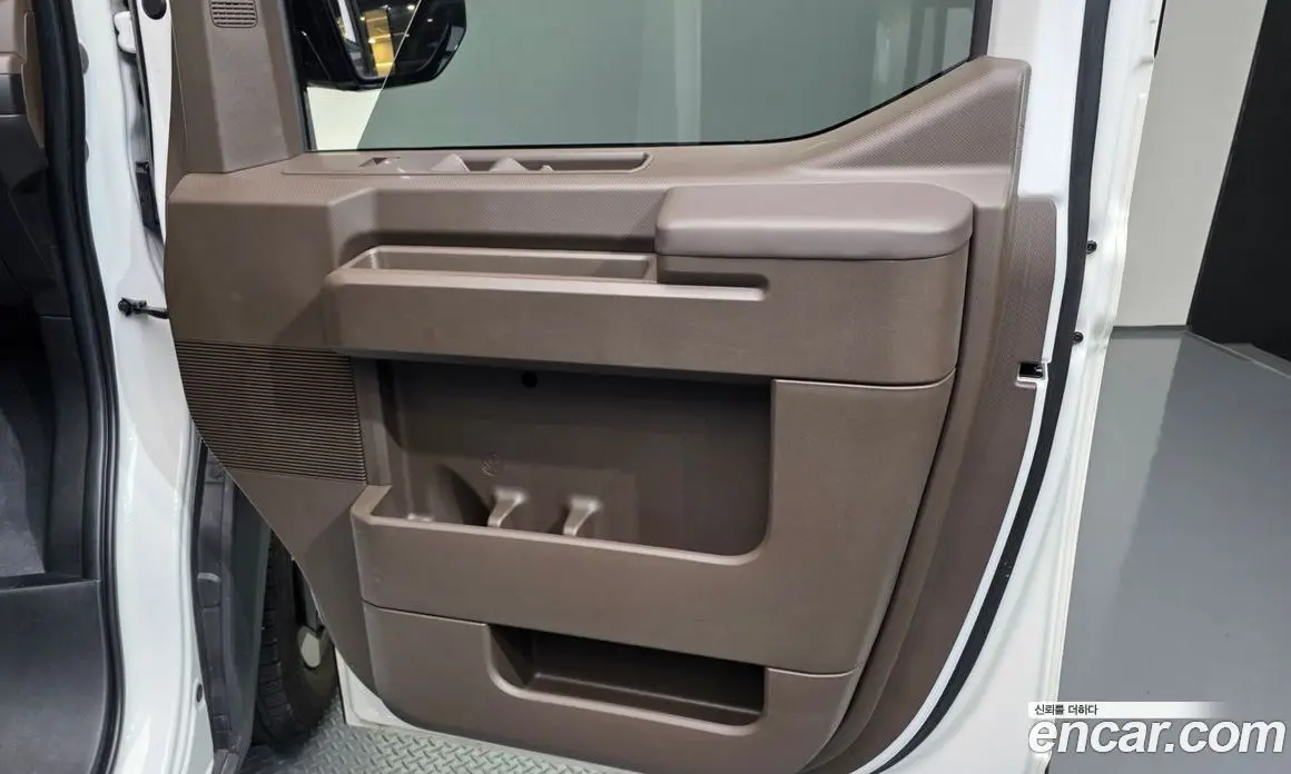 Kia PV5 2025 0.2 автомат (гидро), фото 15 Kia PV5 2025 0.2 автомат (гидро), фото 15