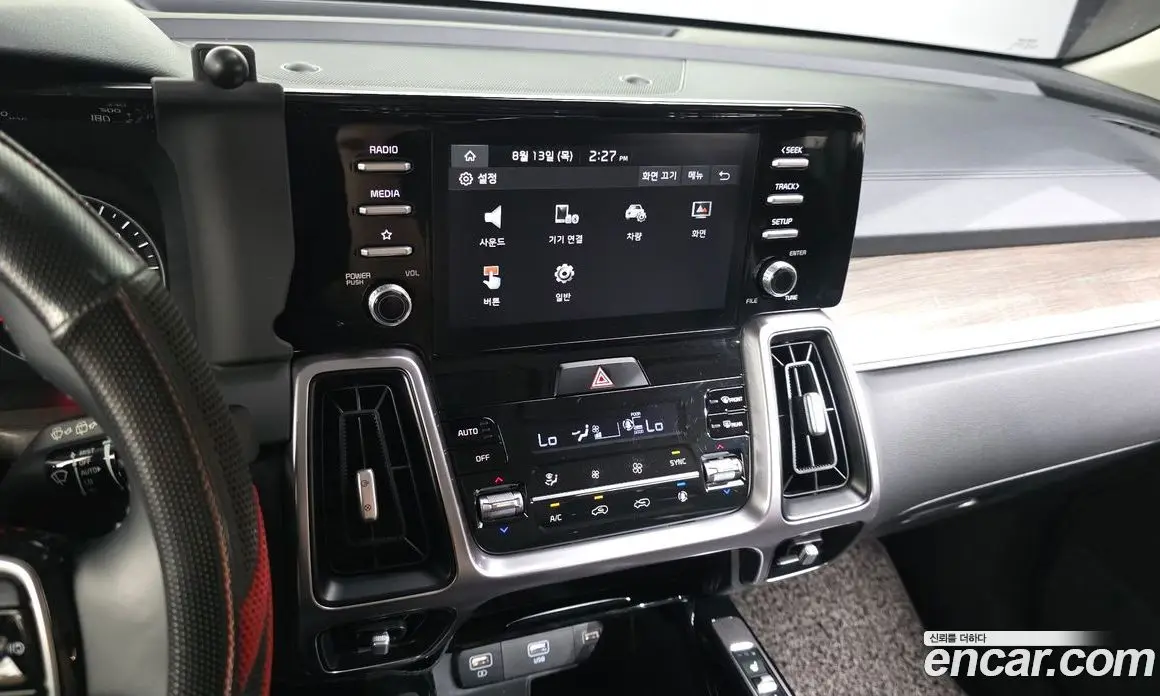 Kia Sorento 2020 2.2 автомат (гидро), фото 20 Kia Sorento 2020 2.2 автомат (гидро), фото 20