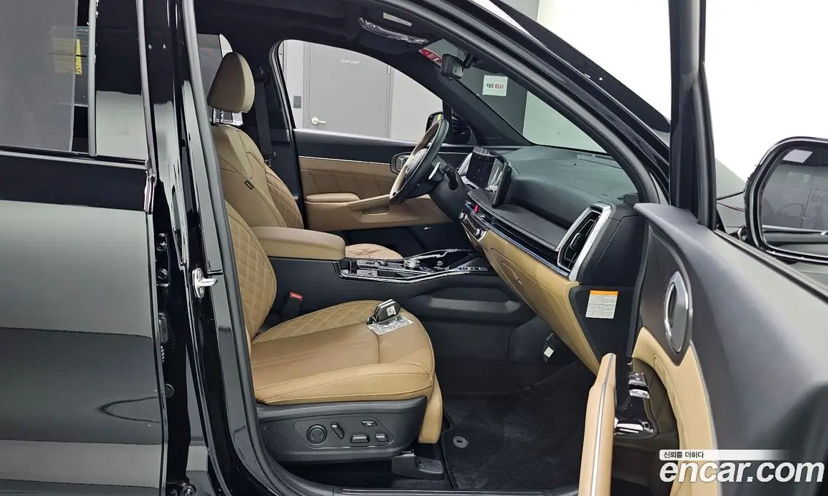 Kia Sorento 2024 1.6 автомат (гидро), фото 16 Kia Sorento 2024 1.6 автомат (гидро), фото 16